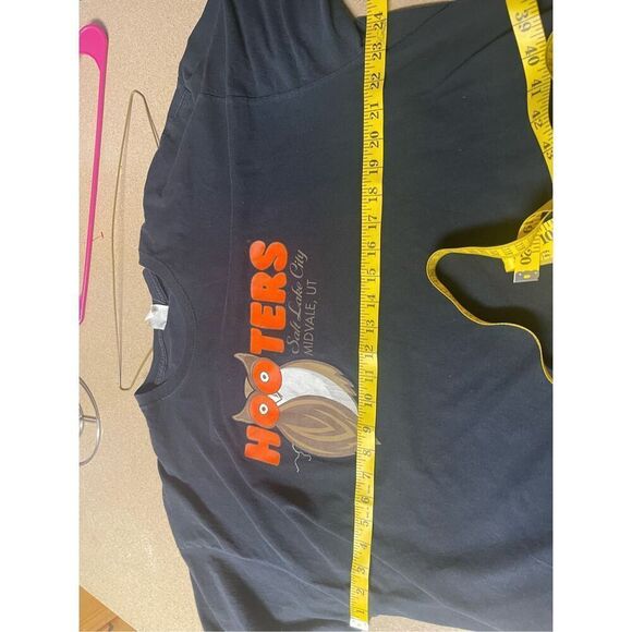 Fruit Of The Loom Hooters Men's Black Salt Lake City Short Sleeve T-Shirt 2XL - Picture 9 of 16